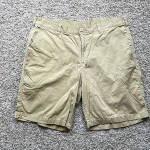 Lightweight cotton khaki shorts